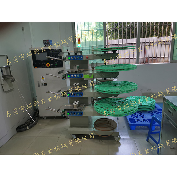 臥式光控收料機(jī)GK-W44S04(01)